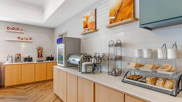 Desayuno para llevar incluido todos los días