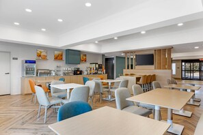 فطور مجهز للتنقل مجانًا يوميًا