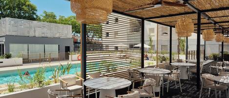 Outdoor pool, pool loungers