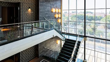 Handrails in hallways