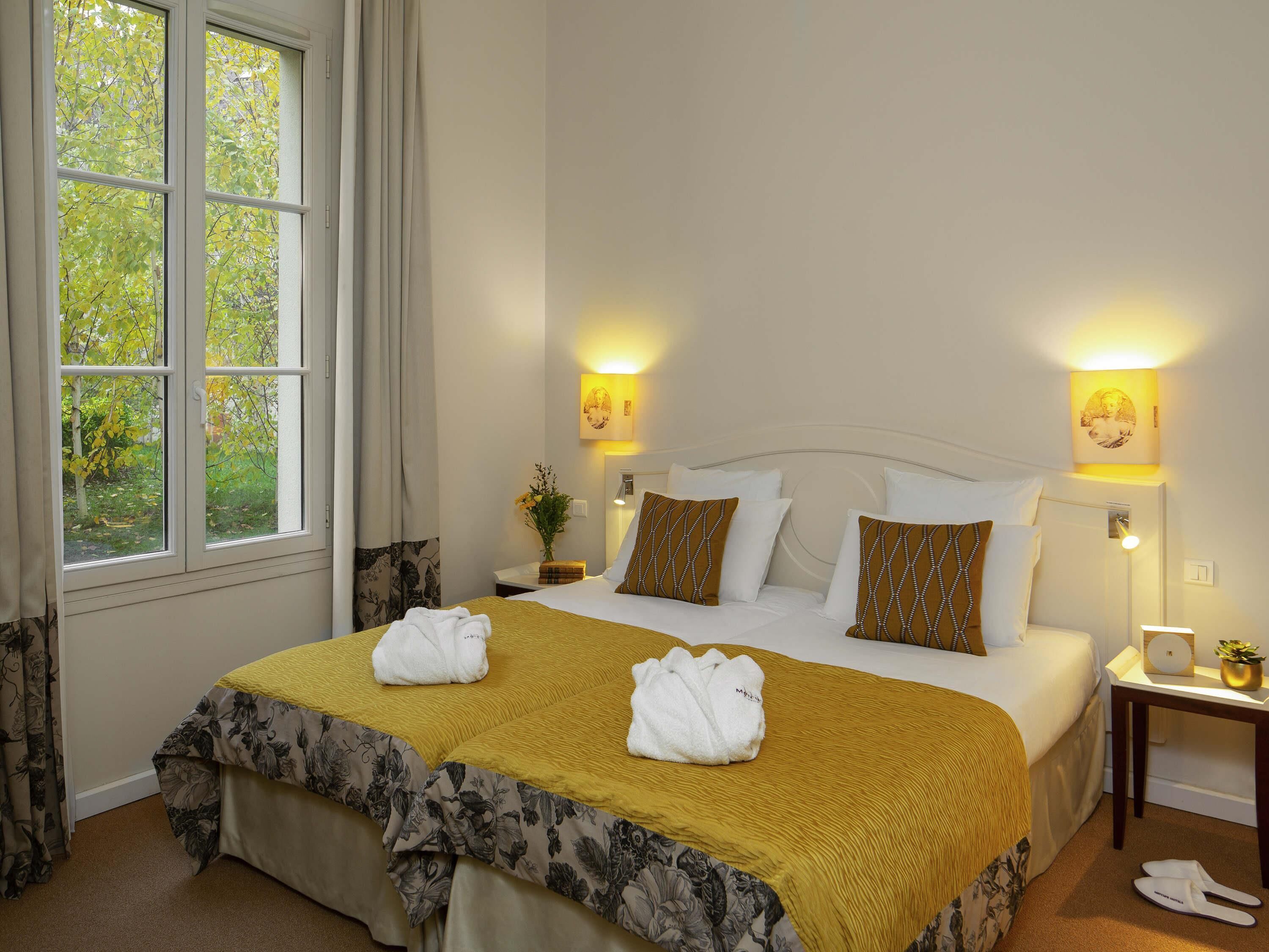 Privilege, Superior Room, 1 Double Bed | Select Comfort beds, free minibar items, in-room safe, blackout drapes