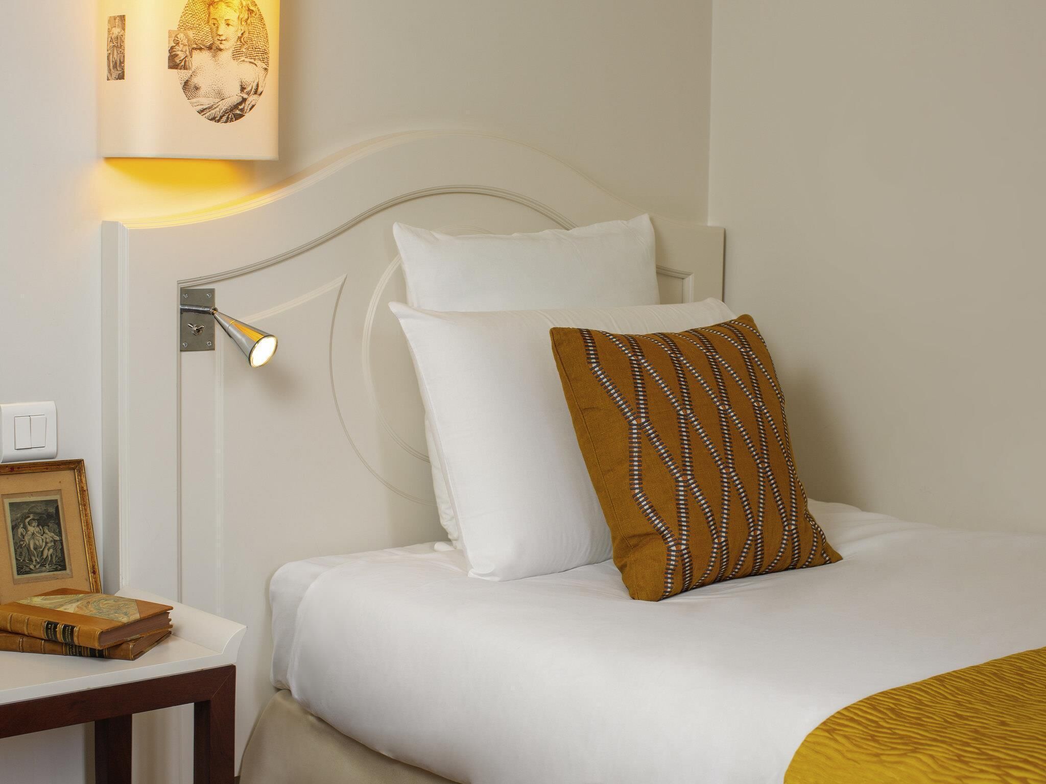 Standard Single Room | Select Comfort beds, free minibar items, in-room safe, blackout drapes
