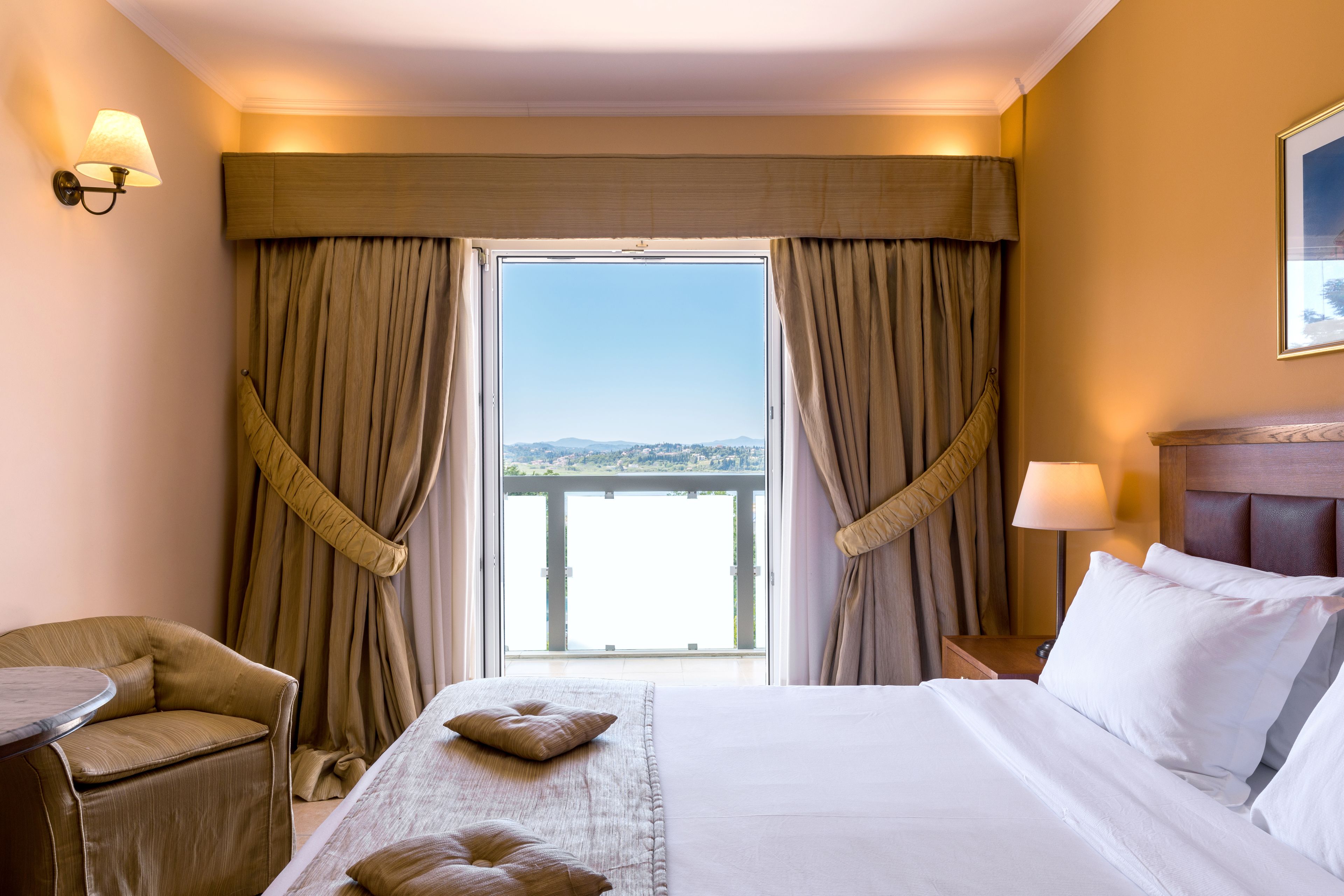 suite, 1 bedroom, lake view | 1 bedroom, egyptian cotton sheets, select comfort beds, in-room safe