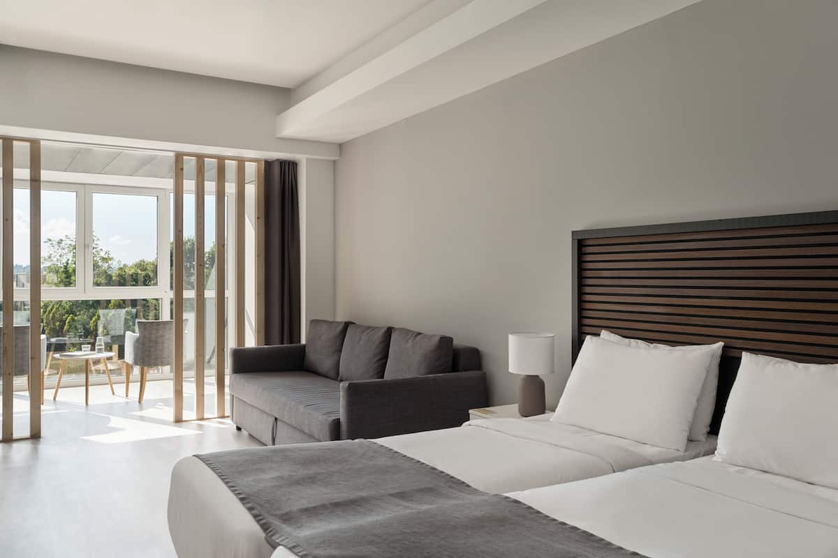 Junior Suite with Pool View