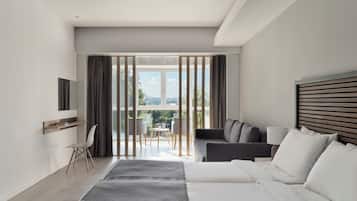 Junior Suite with Pool View | 1 bedroom, Select Comfort beds, in-room safe, soundproofing