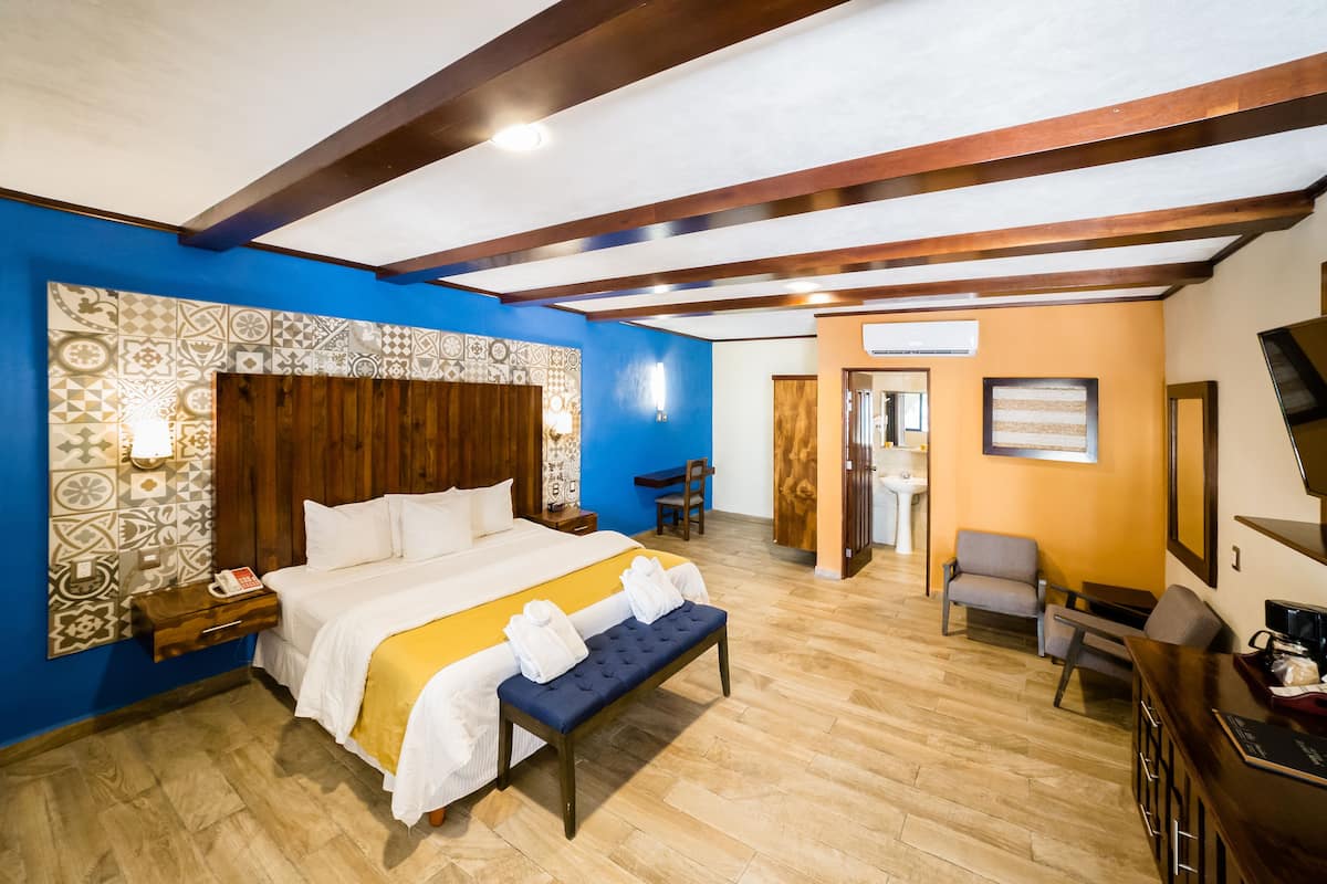 Suite, 1 Bedroom (Master)