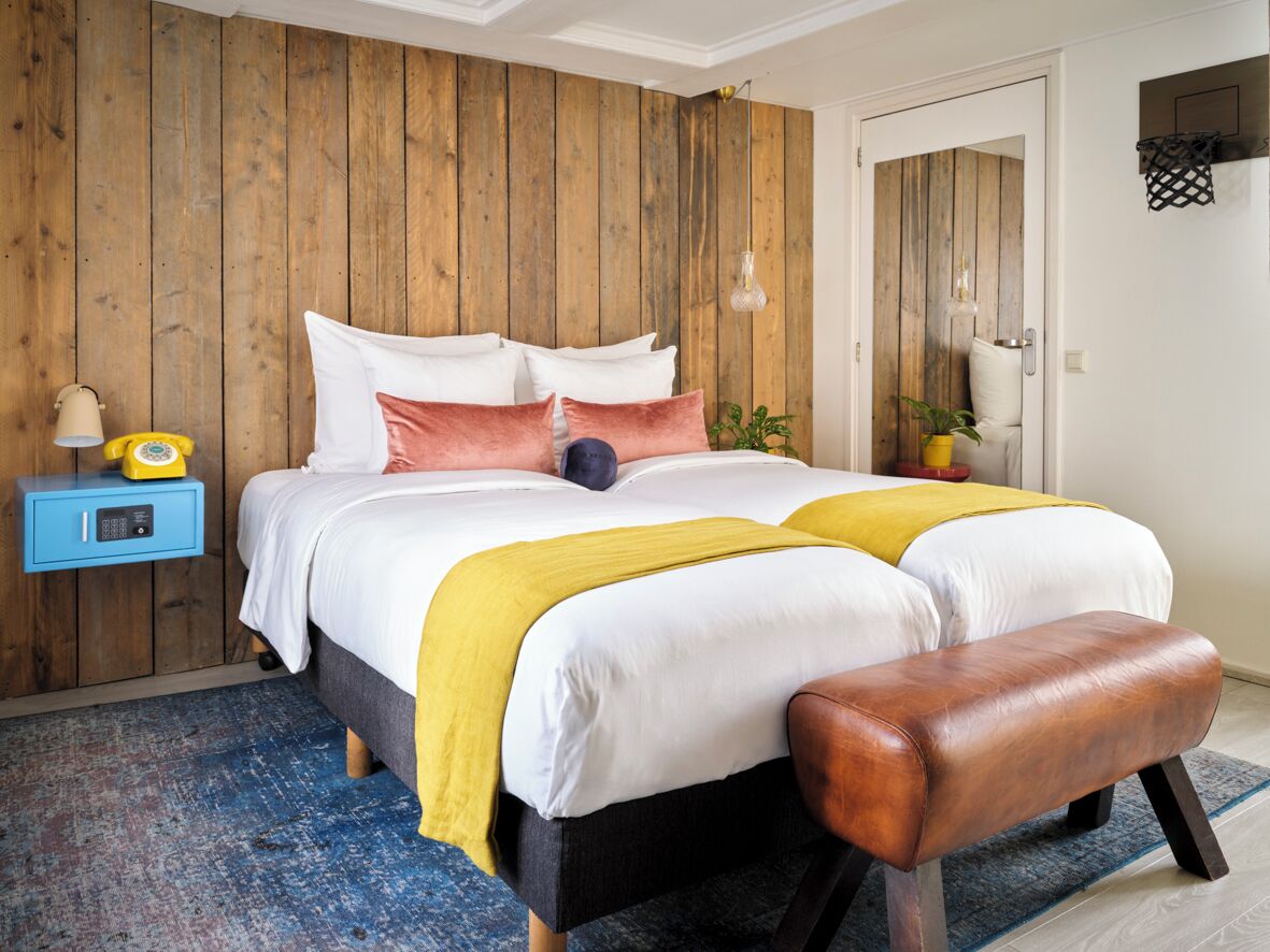 medium room | 1 bedroom, premium bedding, down duvets, memory-foam beds