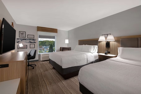 Caja de seguridad en la habitación, escritorio y cortinas blackout