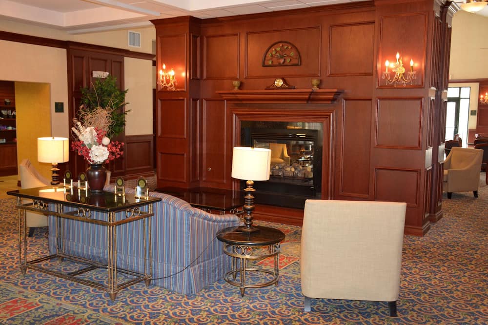 luxury hotels in Flint, Mi