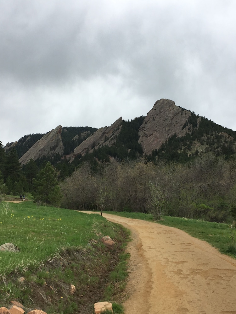 Boulder Twin Lakes Inn by null