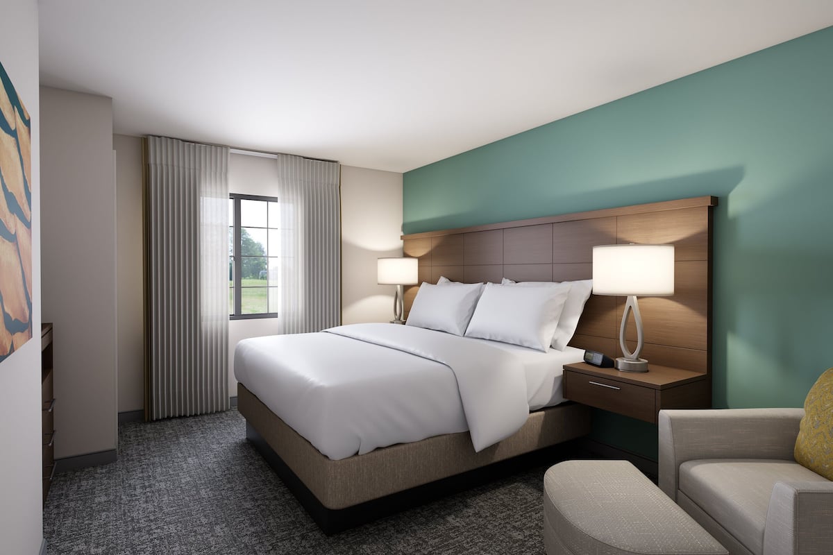 suite, 1 bedroom, kitchen | 1 bedroom, in-room safe, desk, iron/ironing board