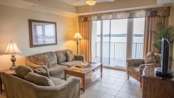 2 Bedroom Sunrise Suite | Individually decorated, individually furnished, blackout drapes