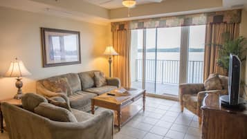 2 Bedroom Sunrise Suite | Blackout drapes, iron/ironing board, free cribs/infant beds, free WiFi