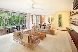 Villa, 2 Bedrooms, Private Pool | Private kitchen