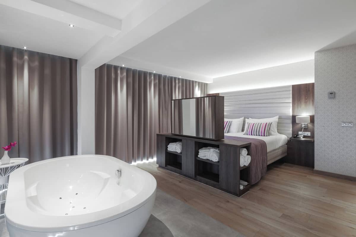 suite wellness sauna (max. 2 adults, 1 baby) | premium bedding, minibar, in-room safe, desk