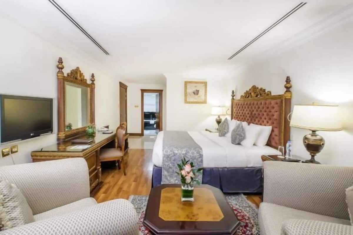 1 bedroom, minibar, in-room safe, desk