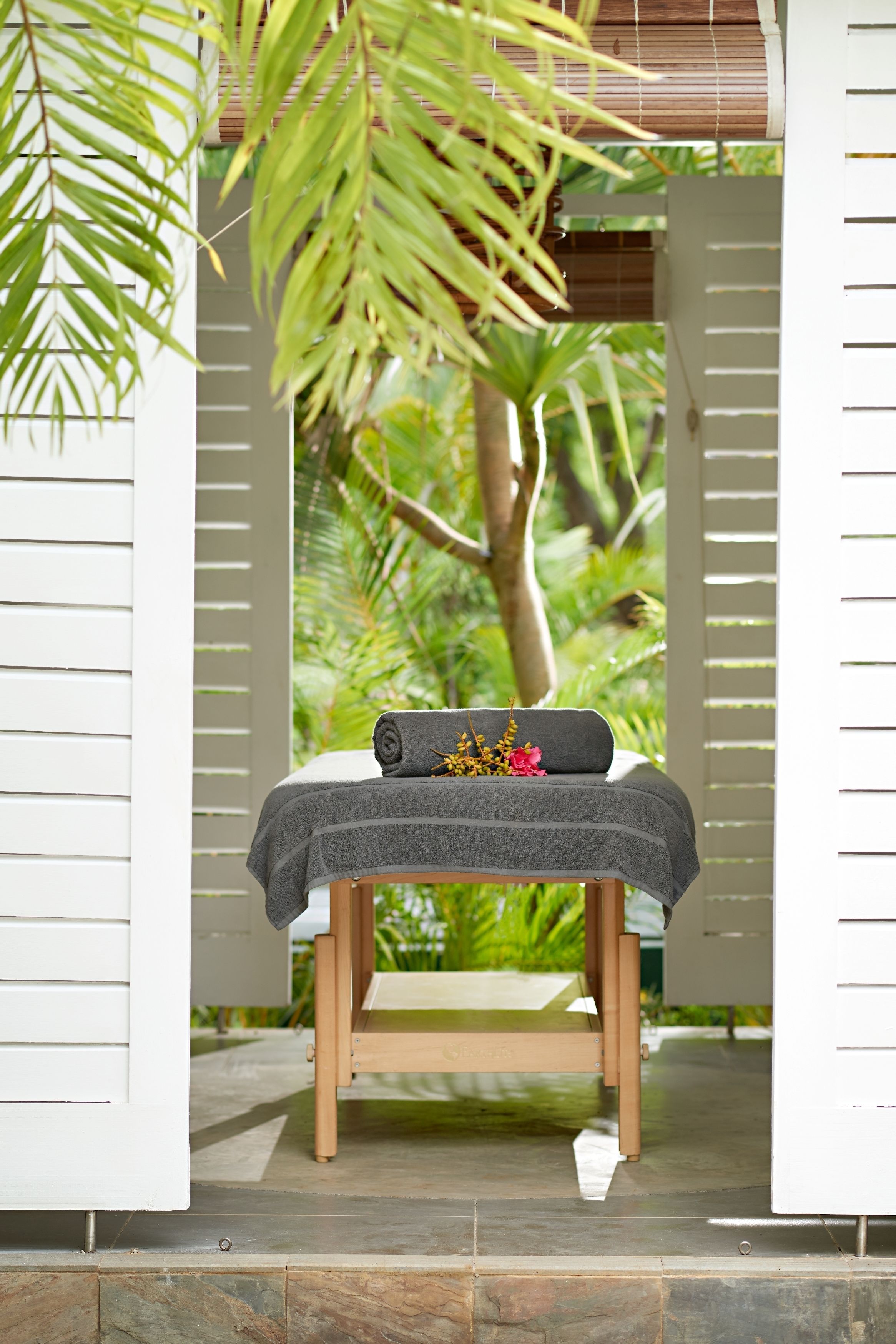 Couples treatment room(s), sauna, steam room, body treatments
