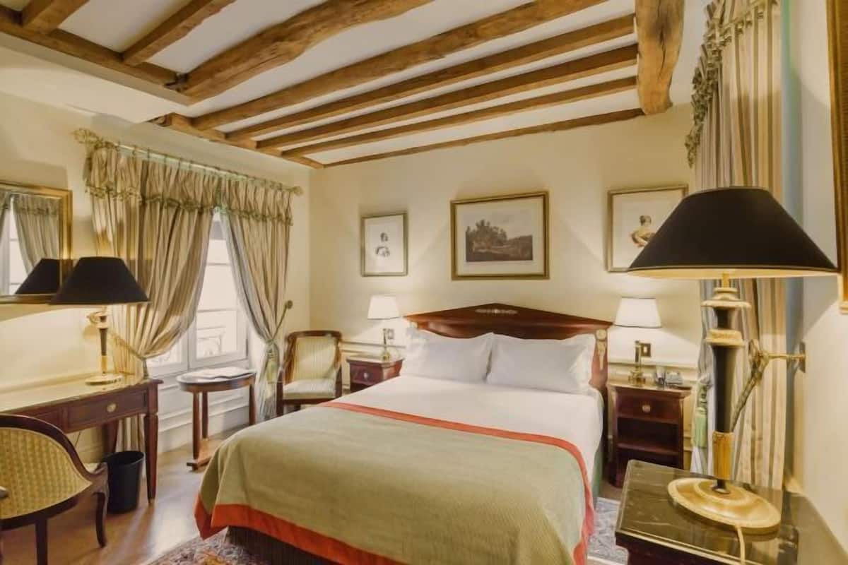 Minibar, una cassaforte in camera, una scrivania, insonorizzazione