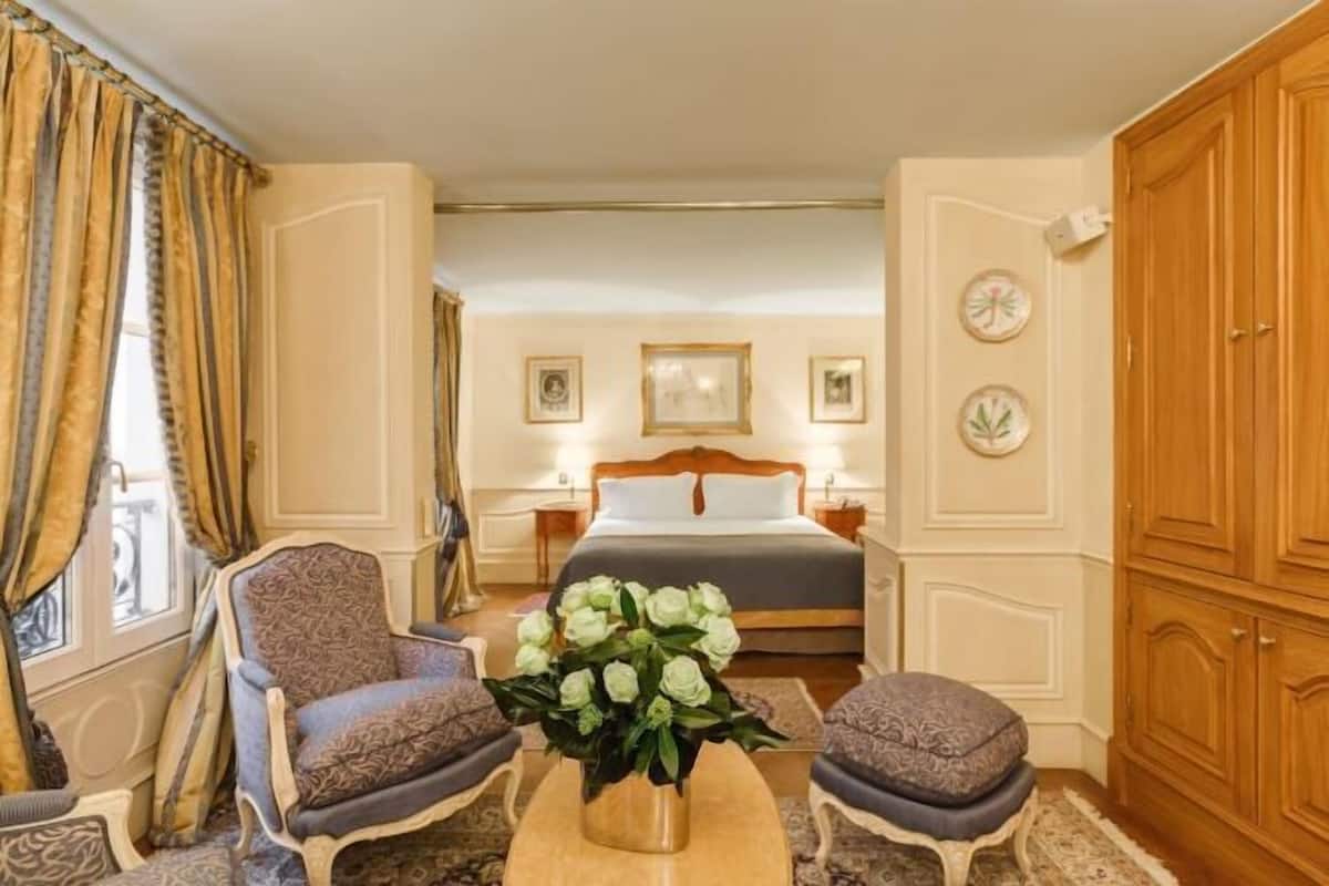 Minibar, una cassaforte in camera, una scrivania, insonorizzazione