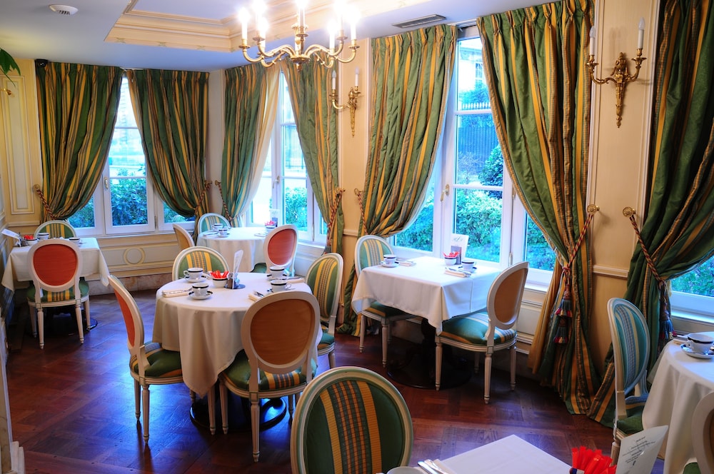 Hôtel Luxembourg Parc by null