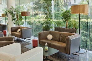 Lobby - Austria Trend Hotel Congress Innsbruck (Innsbruck)