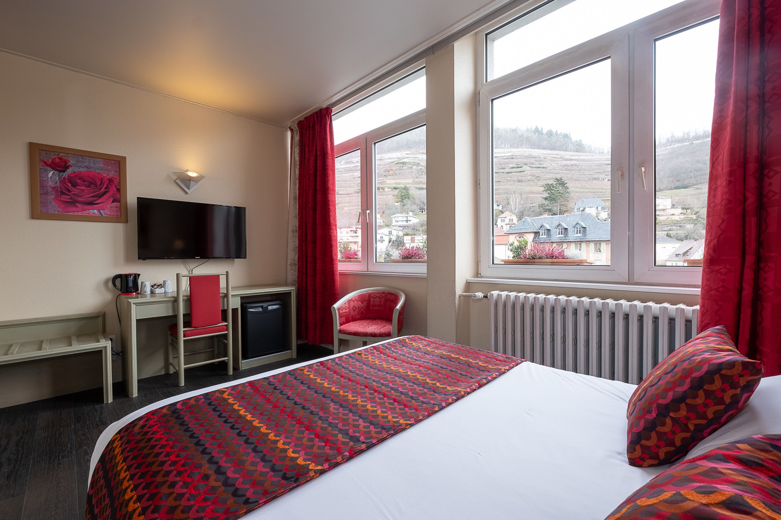 desk, blackout curtains, iron/ironing board, free wifi