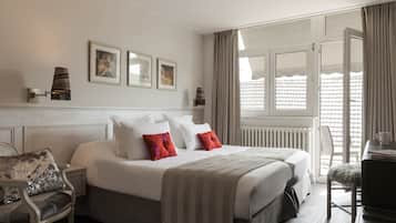 Superior Double Room | Desk, blackout curtains, iron/ironing board, free WiFi