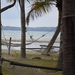 Spiaggia privata, lettini da mare, ombrelloni, teli da spiaggia