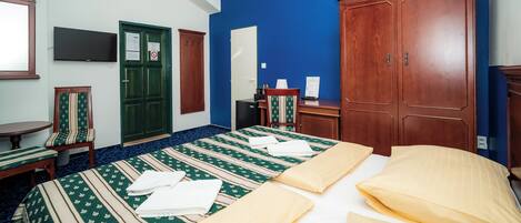 1 bedroom, in-room safe, blackout drapes, free WiFi