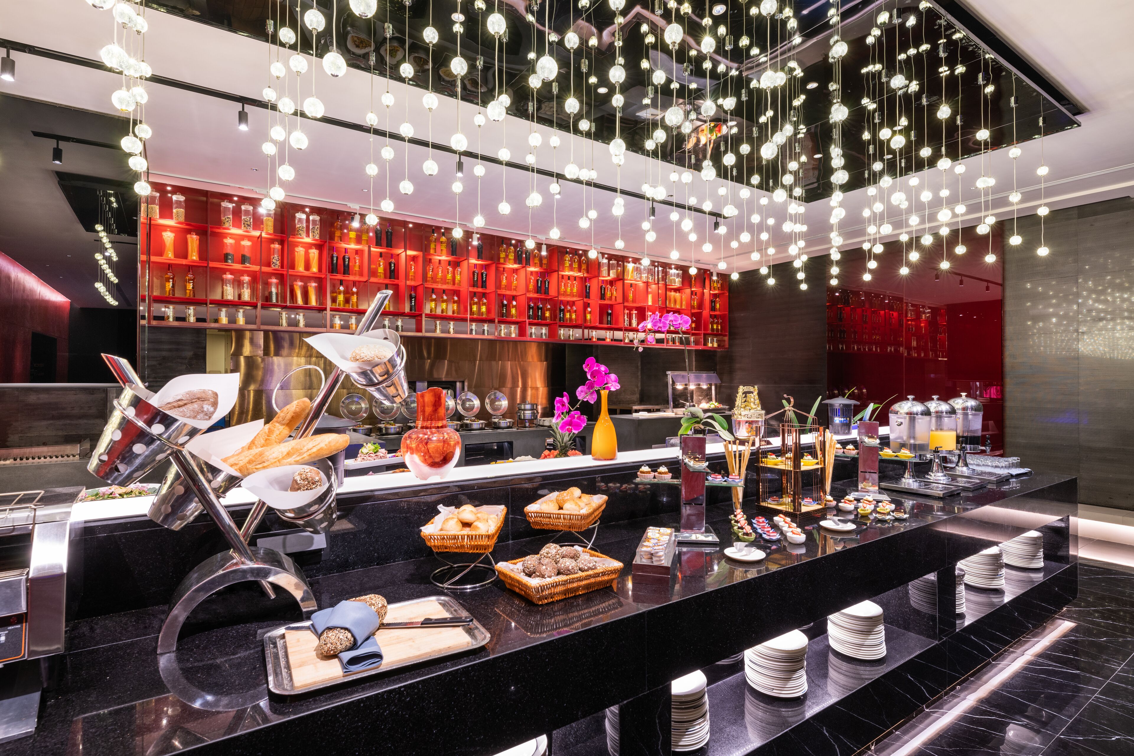 breakfast (cny 188 per person)