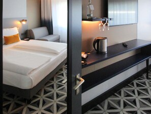 Standard Room, 1 Queen Bed - Mercure Hotel Freiburg am Munster (Freiburg im Breisgau)