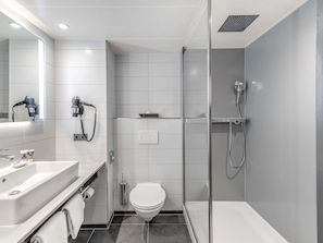 In-room safe, desk, blackout drapes, soundproofing