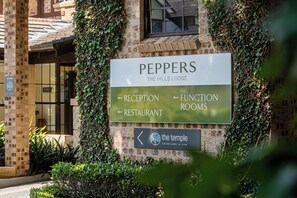 Entrada al alojamiento