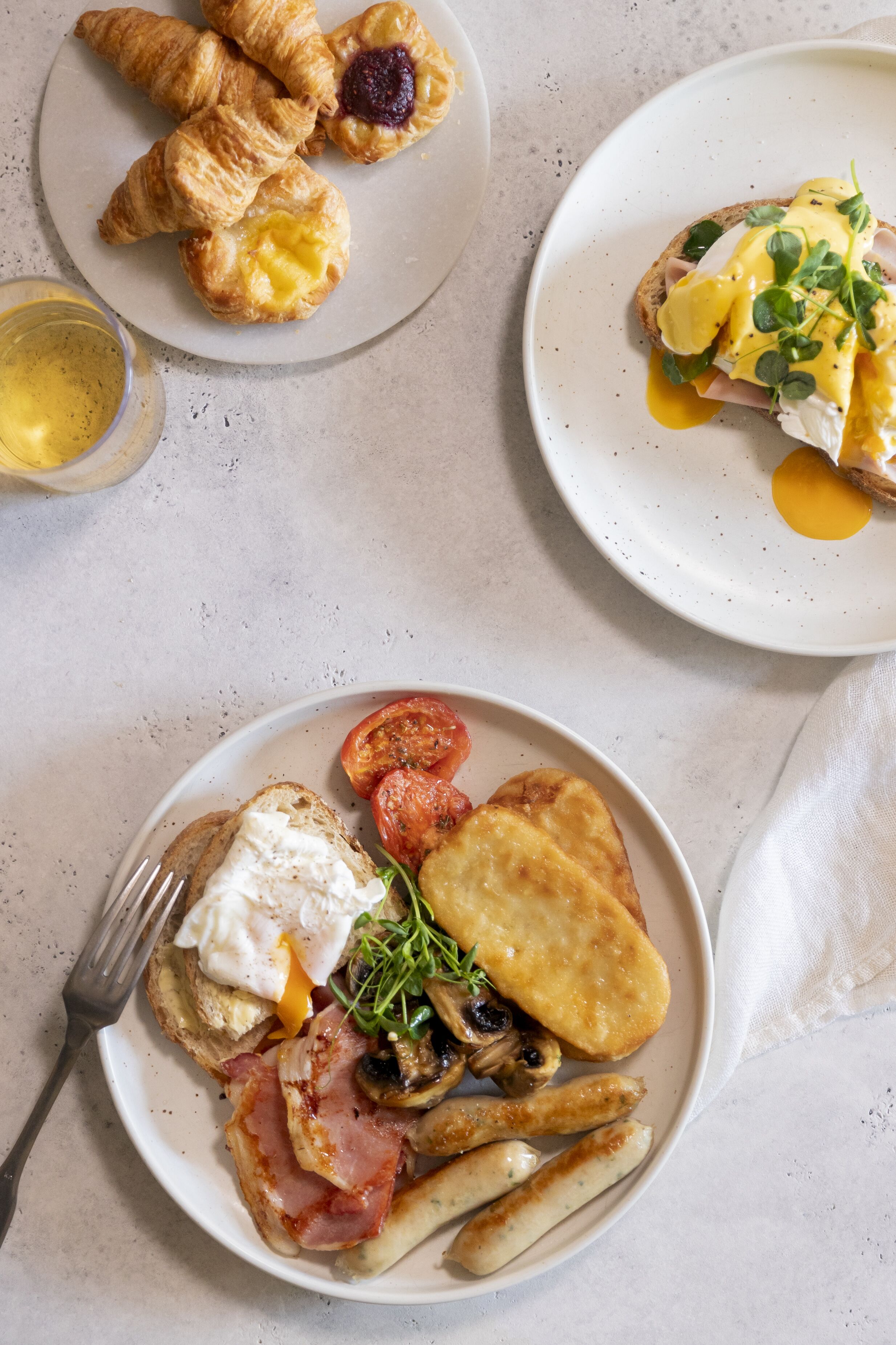 daily cooked-to-order breakfast for a fee