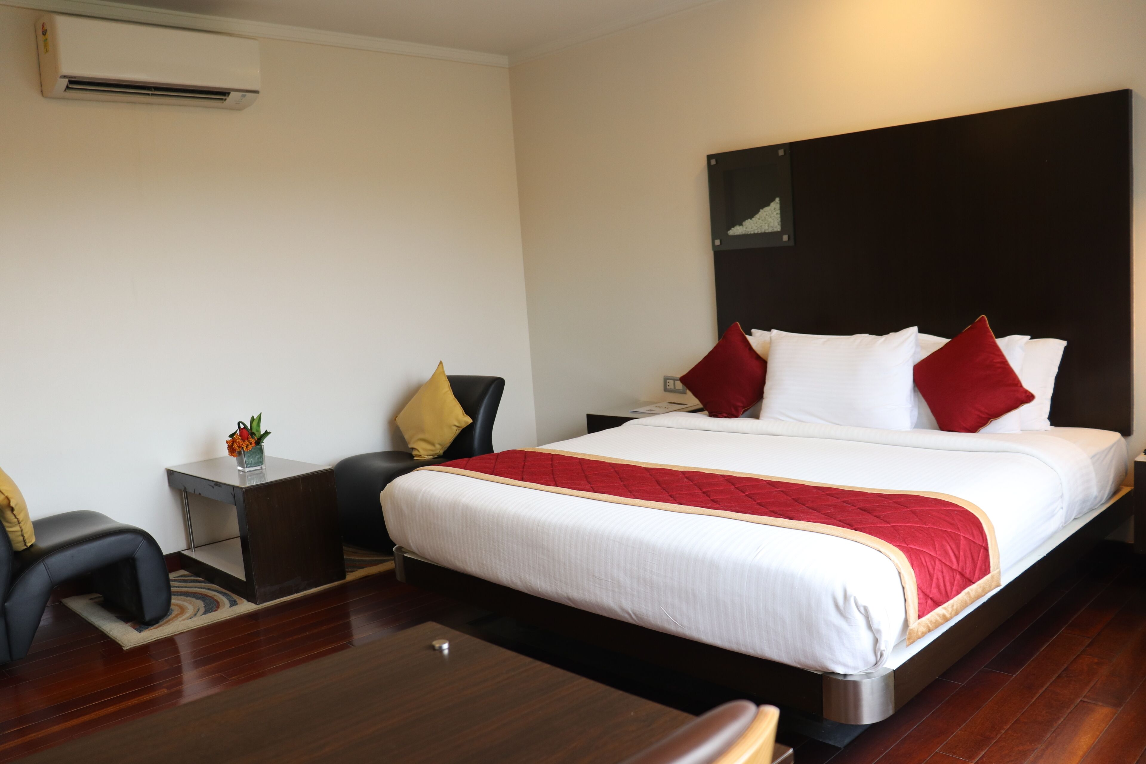 Draps en coton égyptien, couette en duvet d'oie, matelas Select Comfort