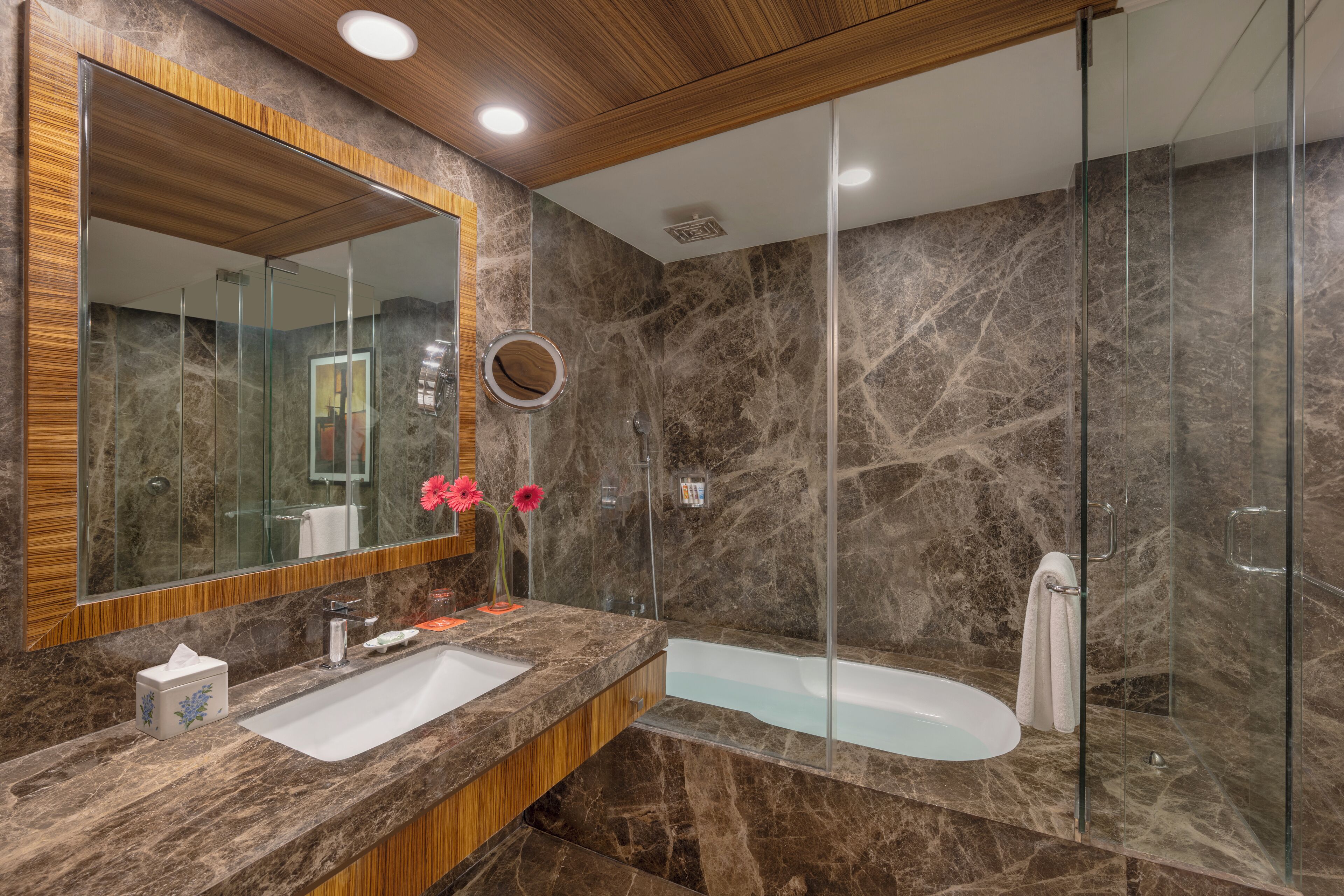 suite, 1 king bed, garden view (presidential suite) | bathroom | shower, free toiletries, bathrobes, slippers