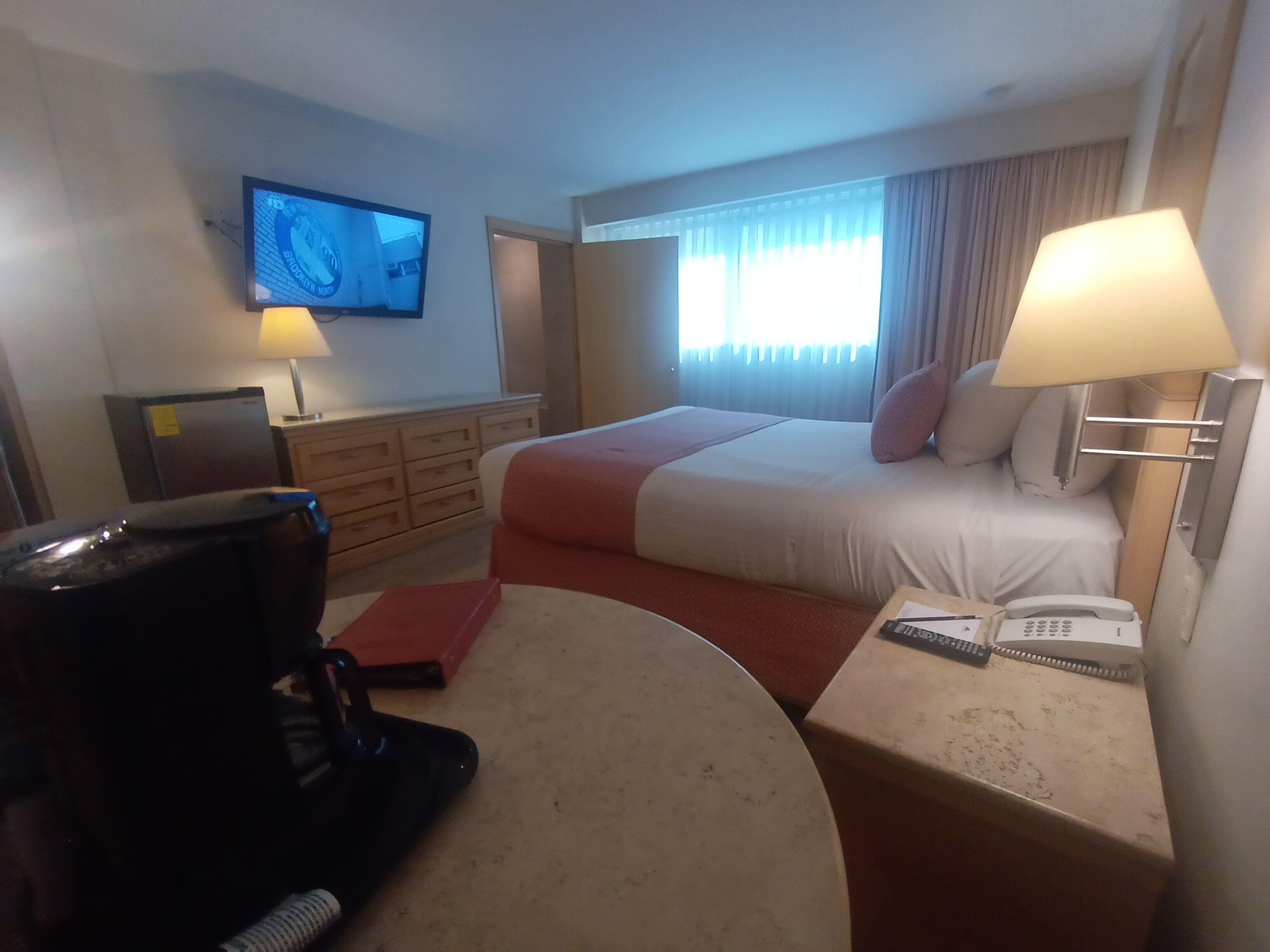 Room, 1 Queen Bed, Mobility Accessible, Non Smoking