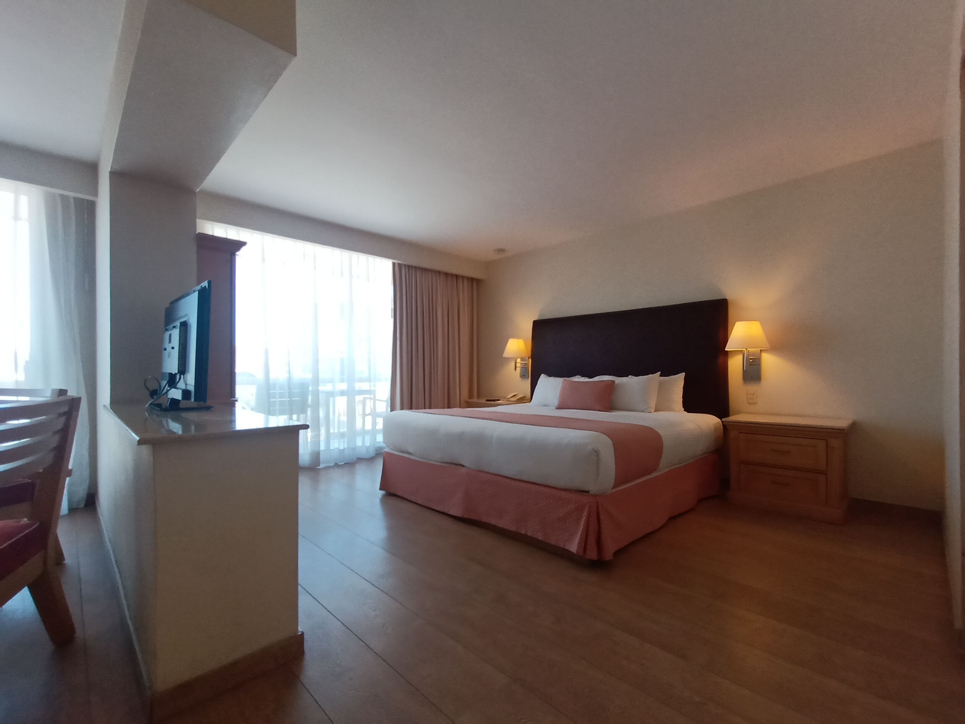 Deluxe Suite, 1 King Bed, Non Smoking