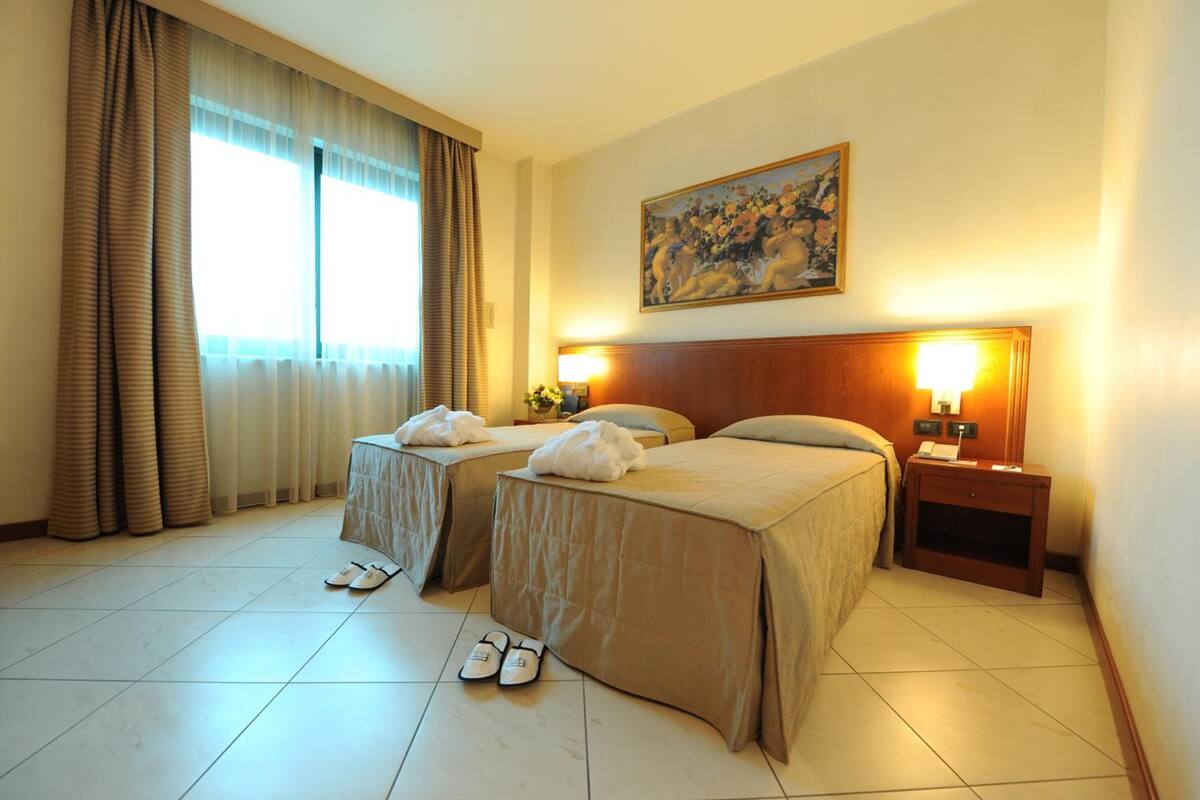 double room | down duvets, in-room safe, desk, blackout curtains