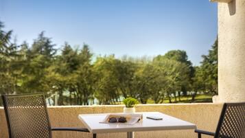 Superior Room, Seaside, Balcony | Vistas del balcón