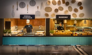 Breakfast and lunch served - Rubin Sunny Hotel (Porec)