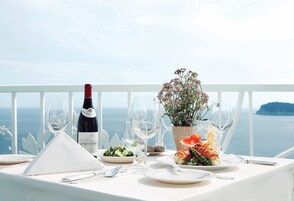 2 ristoranti, aperti a colazione