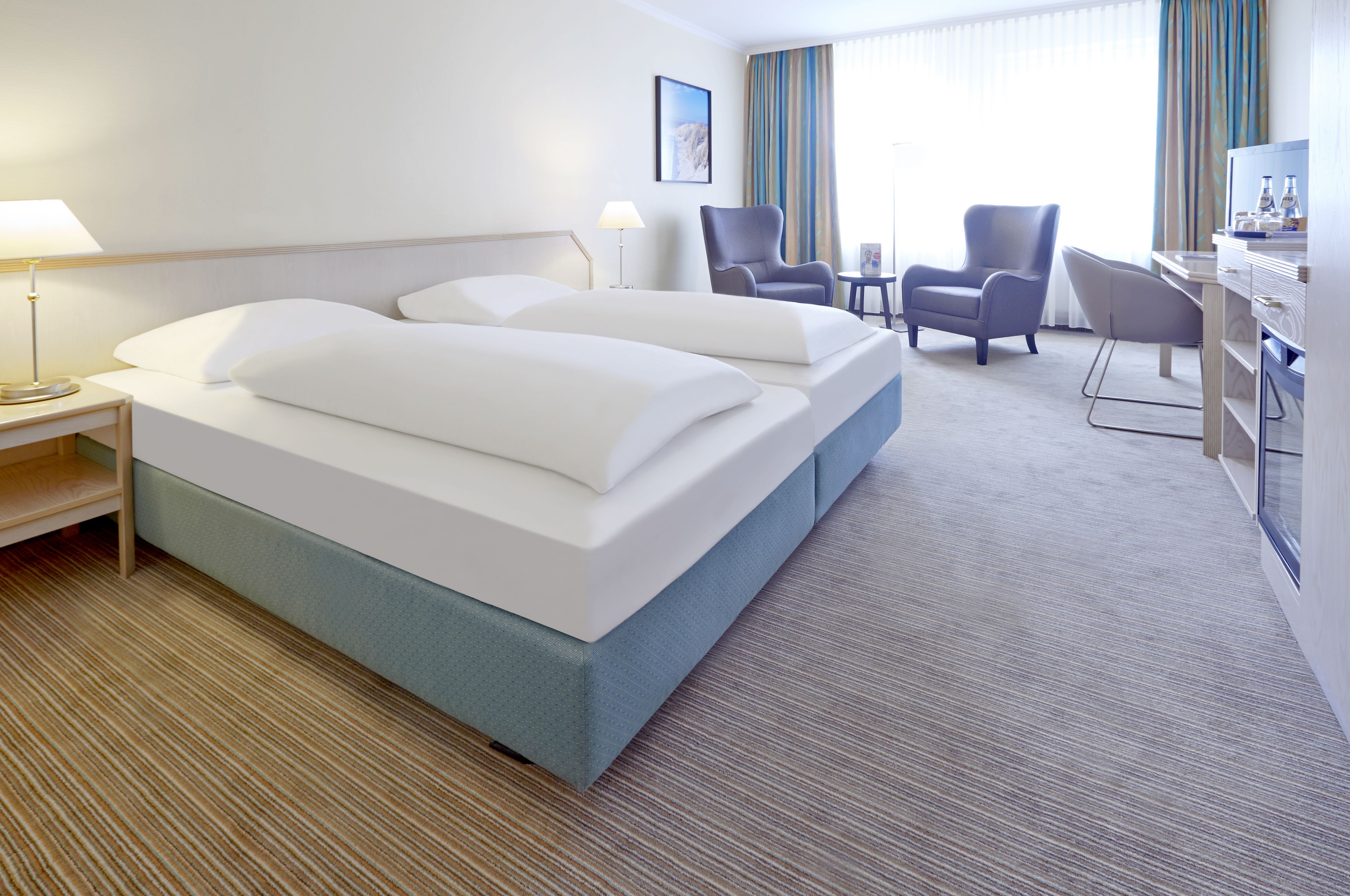superior double or twin room | hypo-allergenic bedding, minibar, in-room safe, desk
