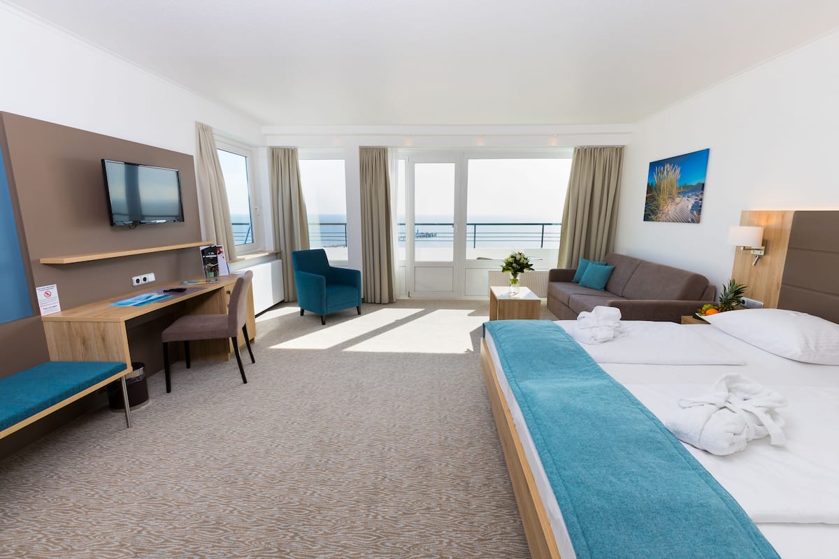 1 bedroom, in-room safe, individually furnished, desk