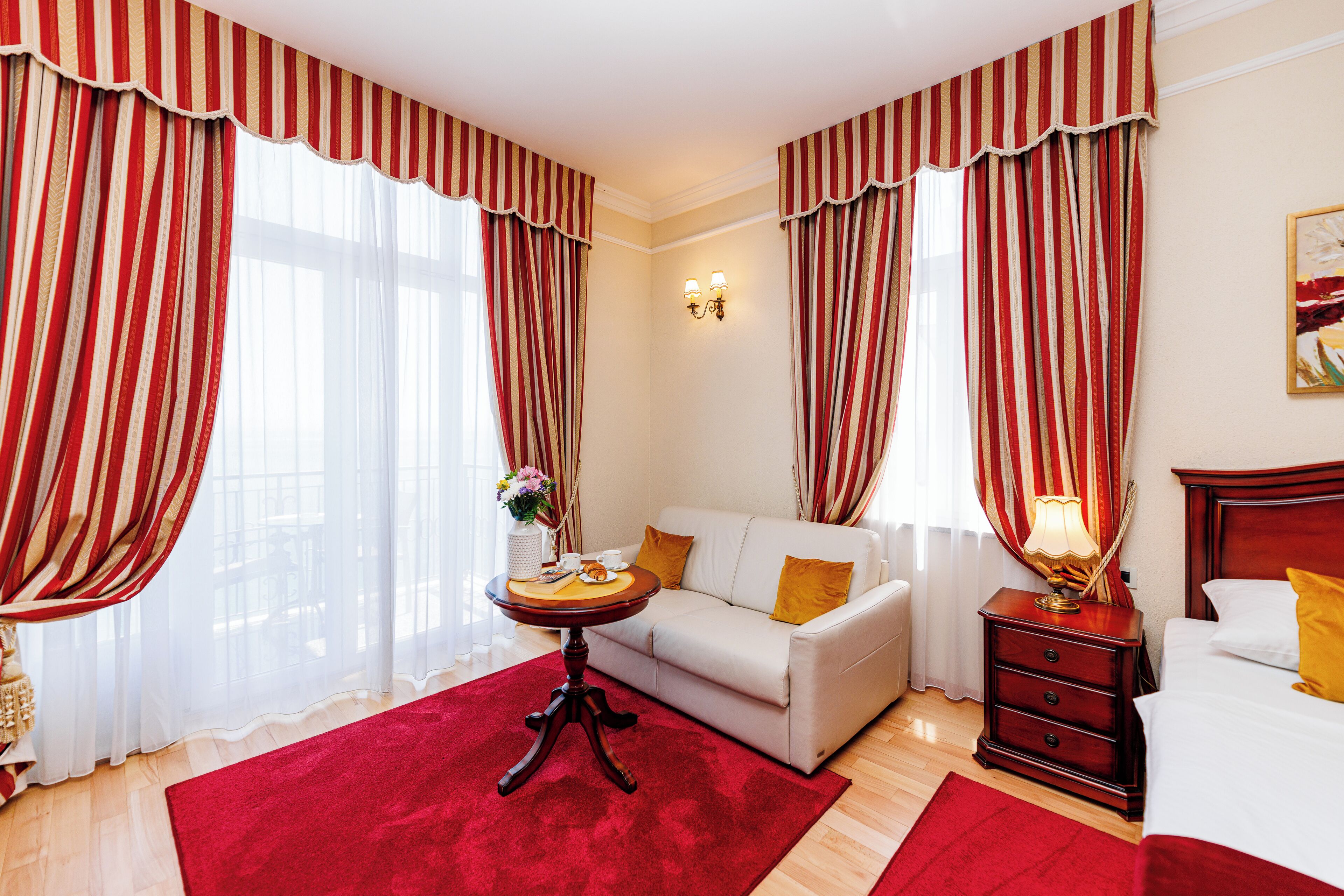 superior double room, balcony, sea view | 1 bedroom, down duvets, minibar, in-room safe