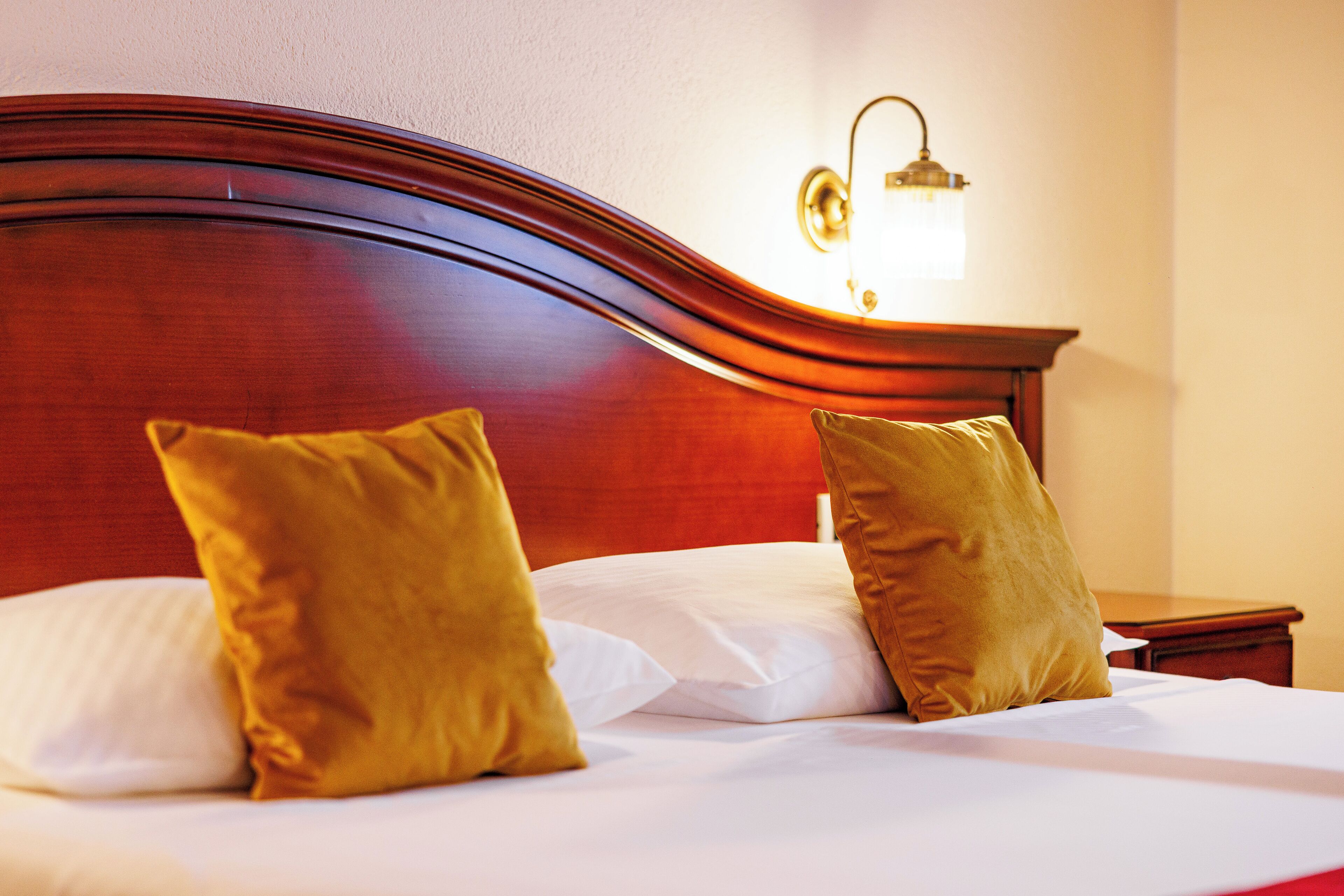 executive suite | 1 bedroom, down duvets, minibar, in-room safe