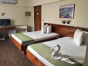 Room - Hotel Ambassador (San José)