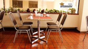 Breakfast buffet - Hotel Ambassador (San José)