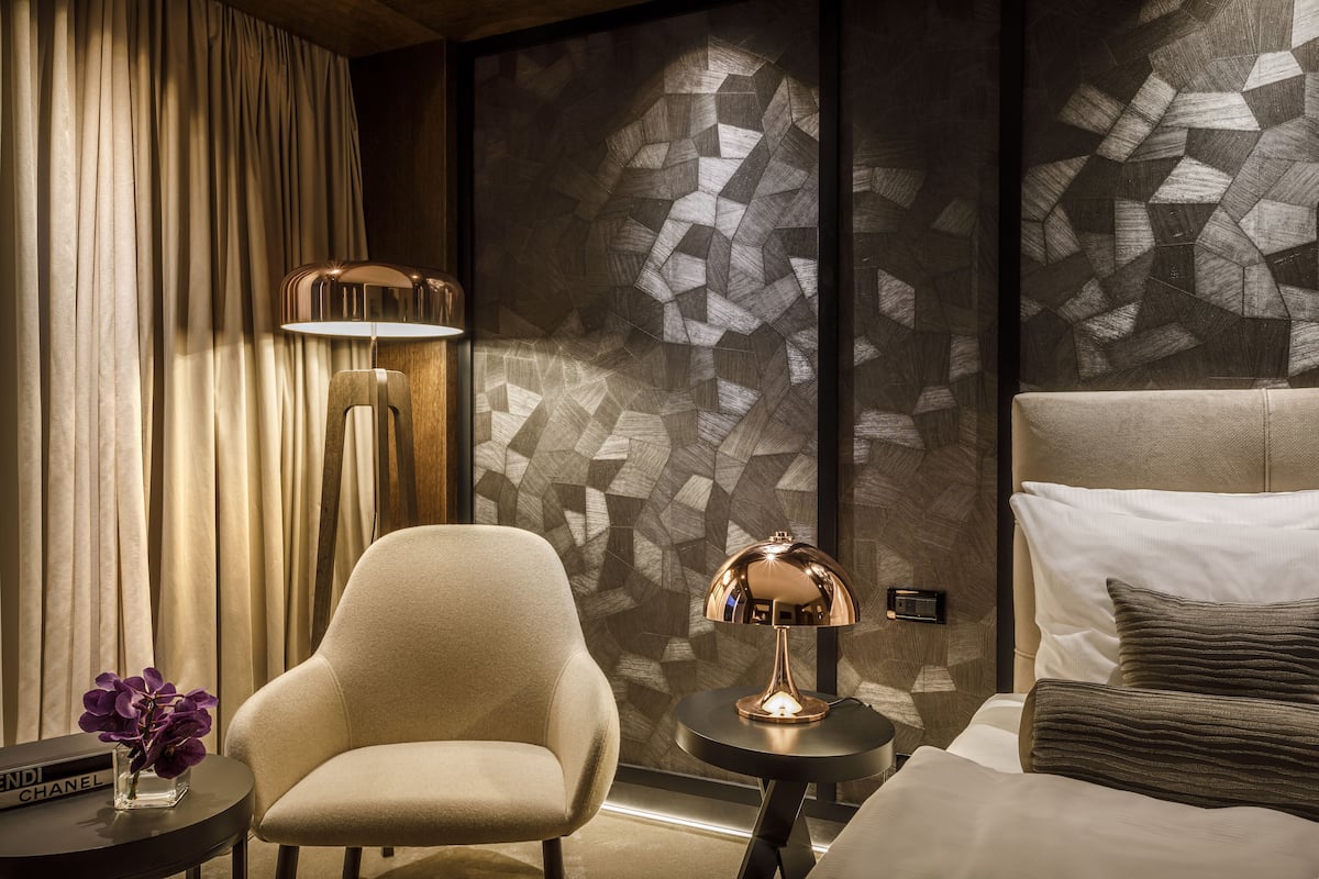 superior double/twin room | minibar, in-room safe, desk, free cots/infant beds