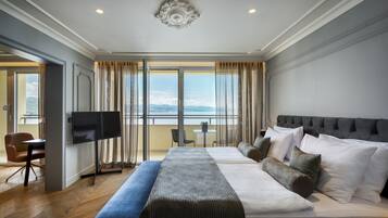 Ambasador Suite | Minibar, in-room safe, desk, free cribs/infant beds